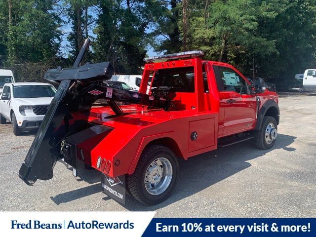 2025 Ford F-550 Super Duty Chassis Cab XLT - Photo 32