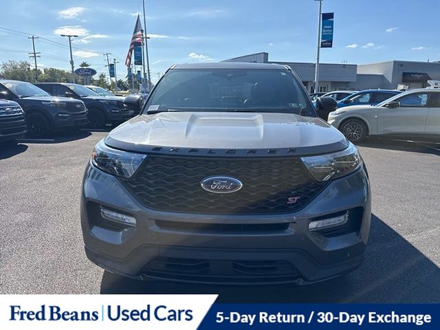 2021 Ford Explorer ST photo 2