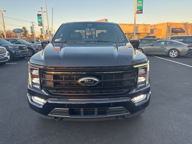 2022 Ford F-150 Platinum photo 2