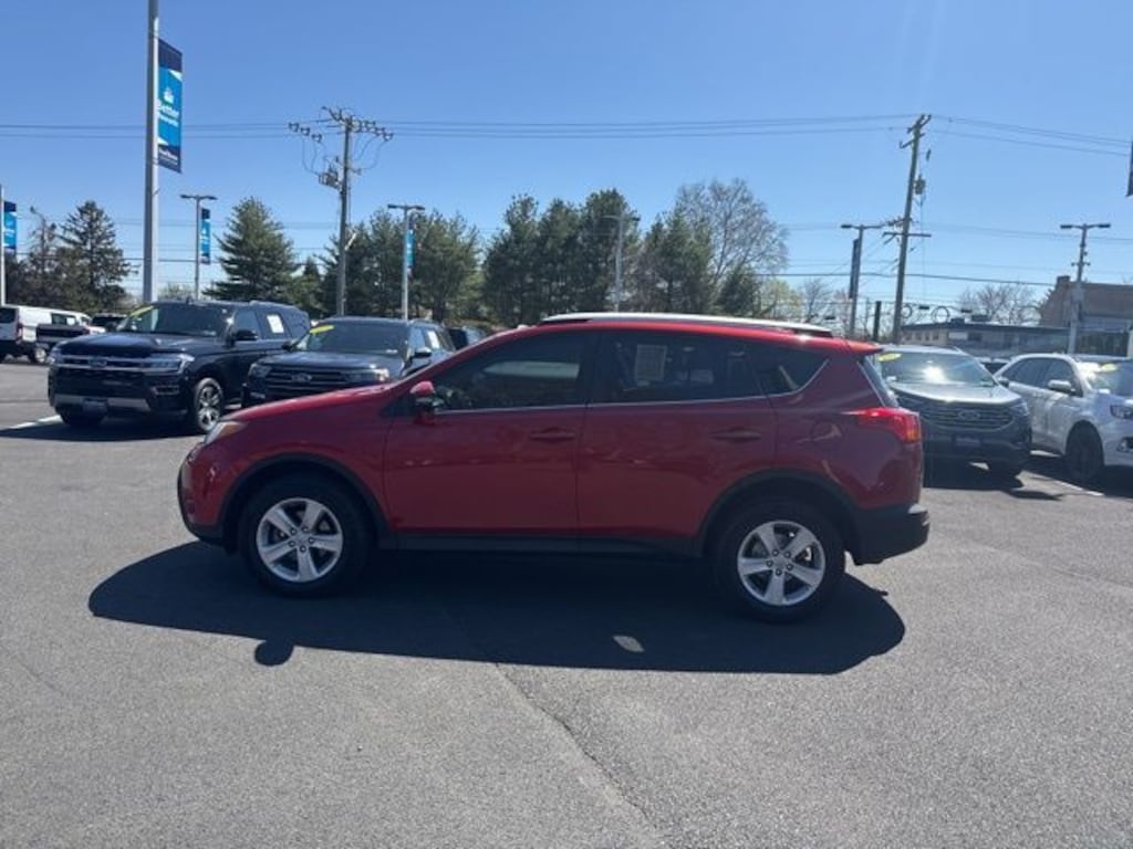Used 2013 Toyota RAV4 XLE SUV