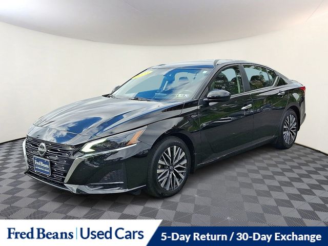 2023 Nissan Altima 2.5 SV photo 3