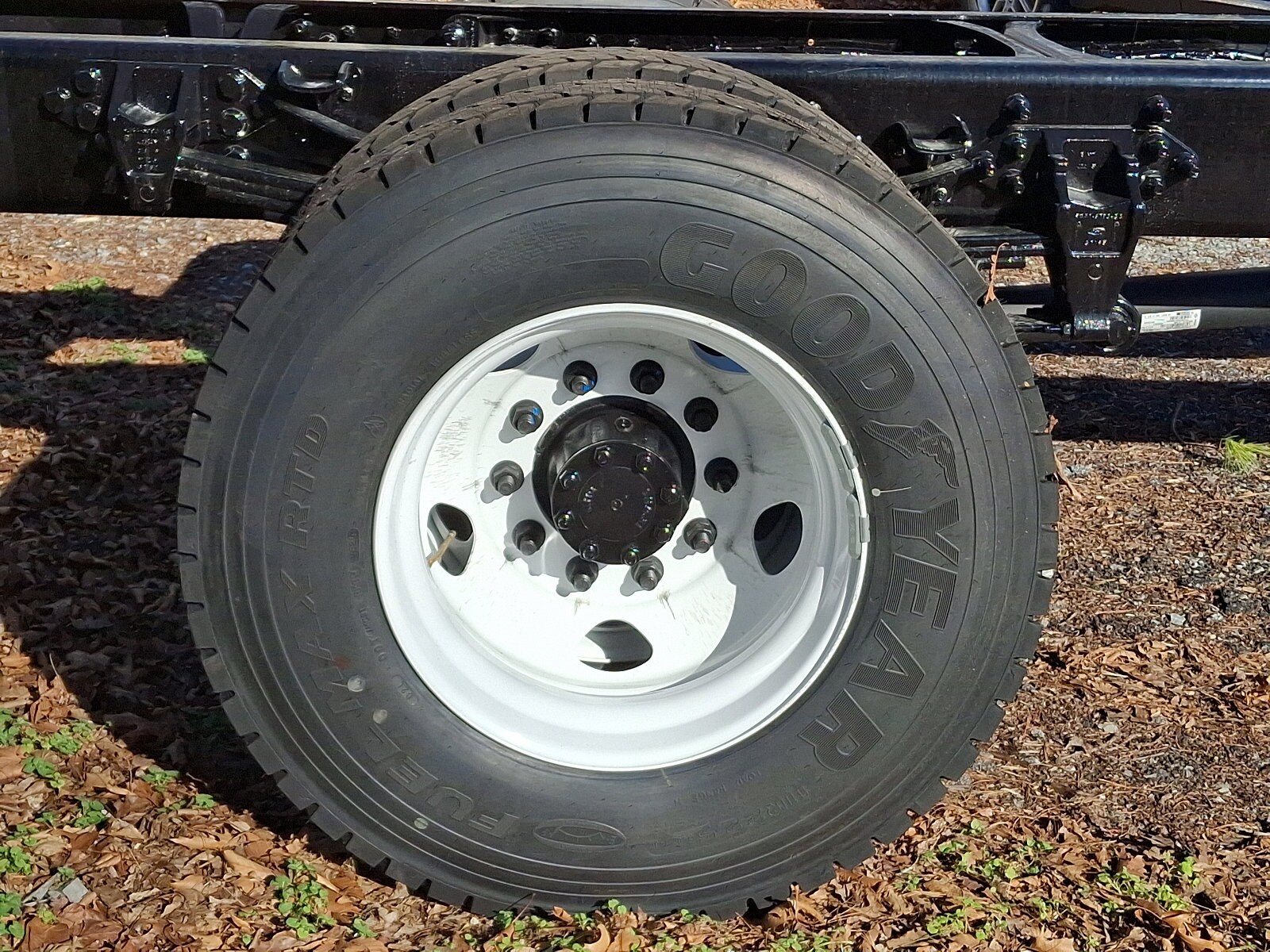 2026 Ford F-650 Base photo 4