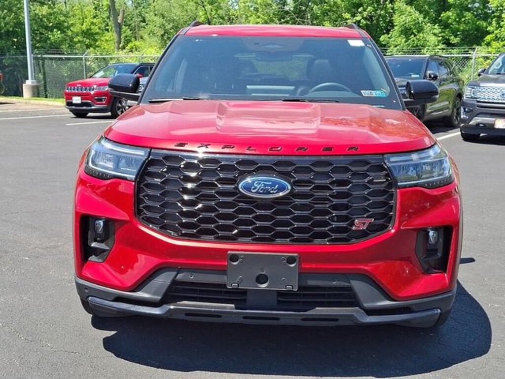 Used 2025 Ford Explorer ST SUV