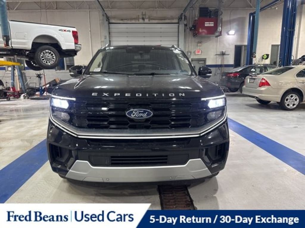 Used 2025 Ford Expedition Max Platinum SUV