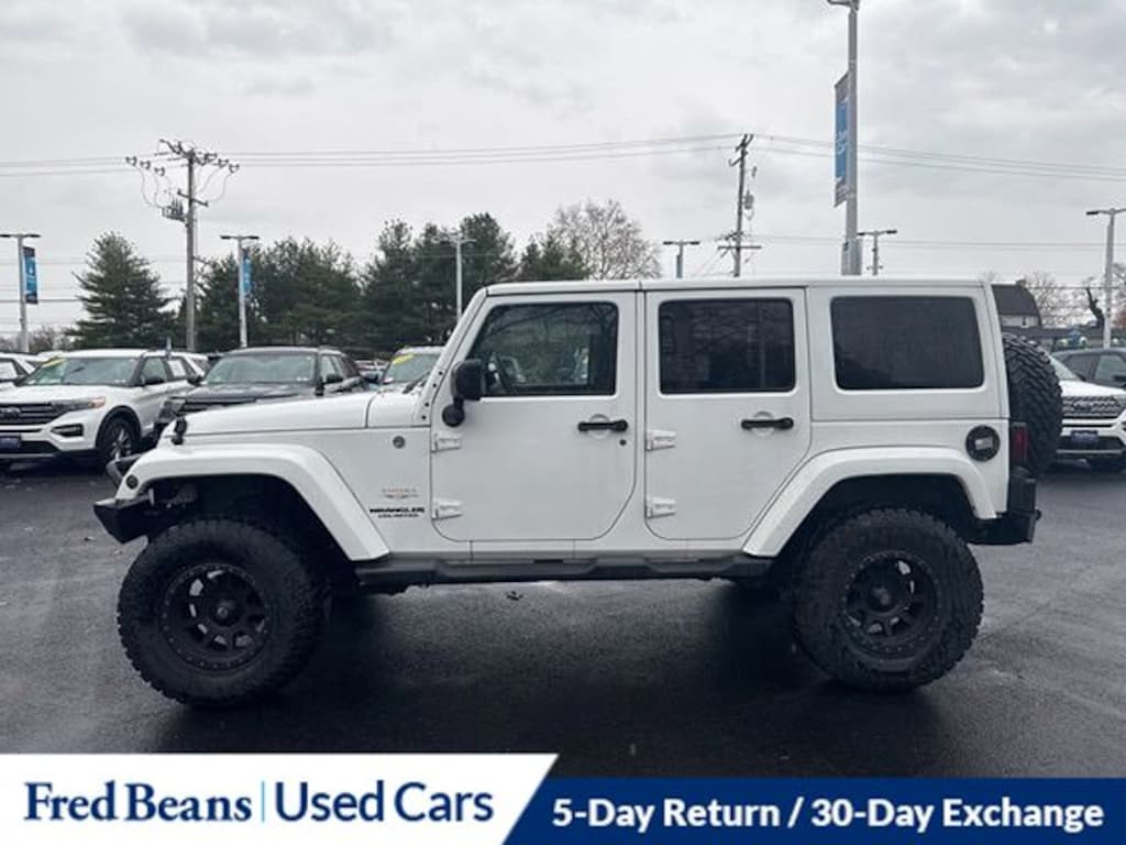 Used 2013 Jeep Wrangler Unlimited Sahara SUV