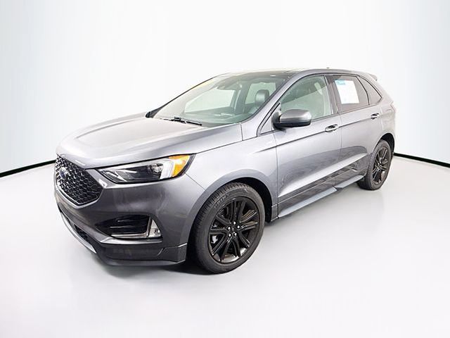 2022 Ford Edge ST photo 2