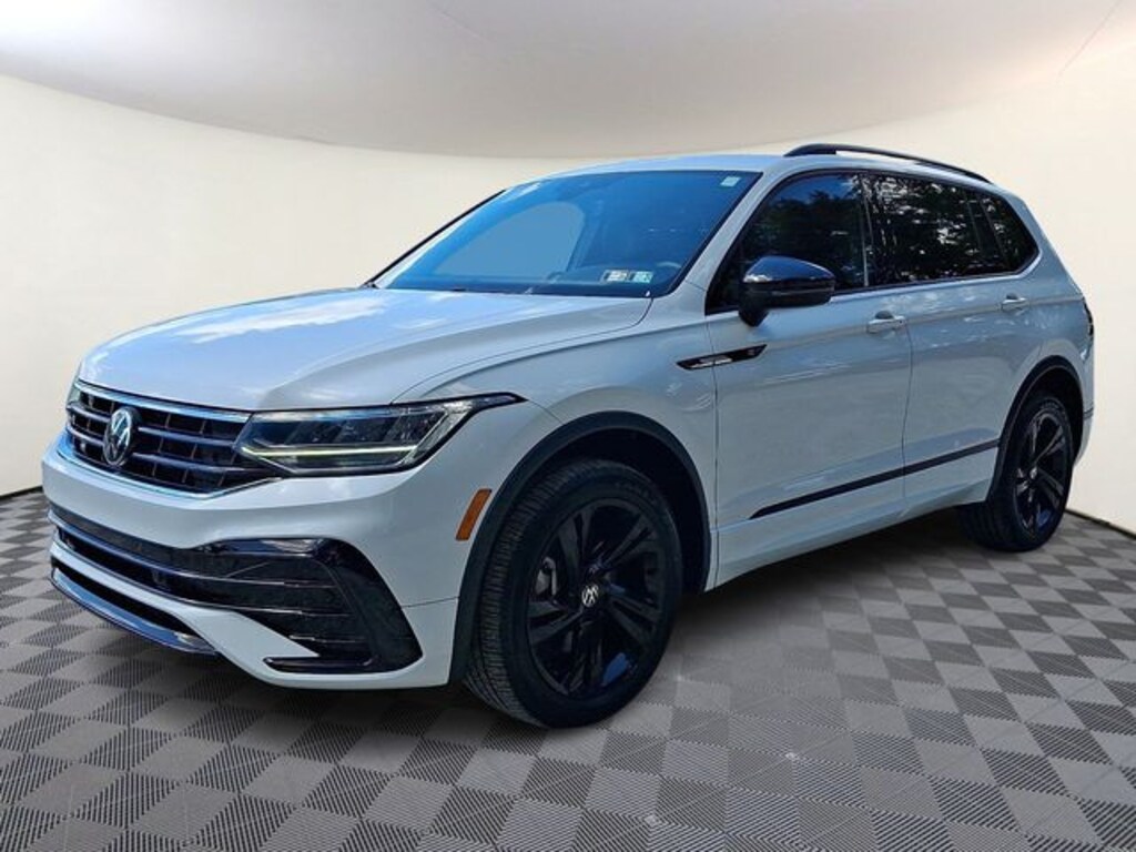 Used 2023 Volkswagen Tiguan 2.0T SE R-Line Black SUV