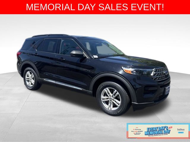 2022 Ford Explorer XLT 4WD's photo
