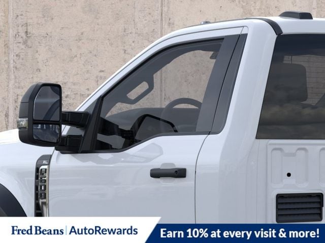 2025 Ford F-600 Super Duty Chassis Cab XL - Photo 26