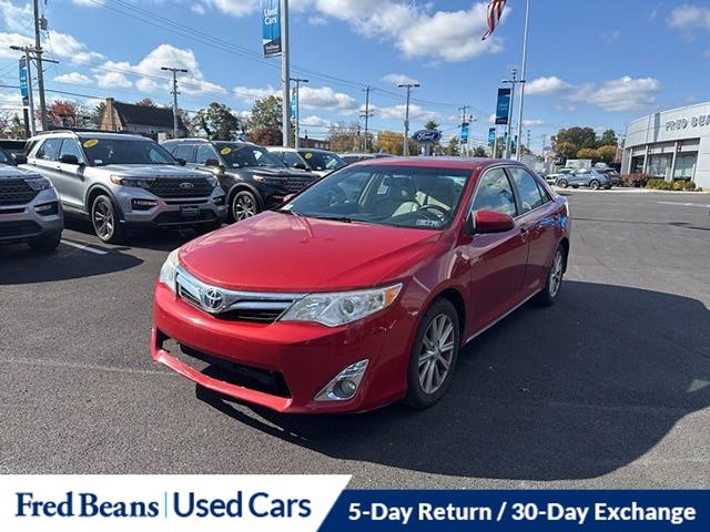 2014 Toyota Camry XLE photo 3