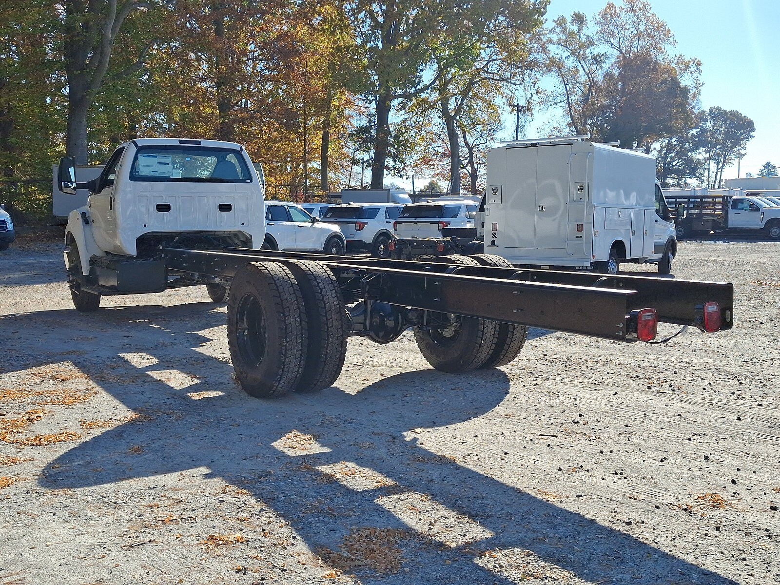 2025 Ford F-650 Base photo 2
