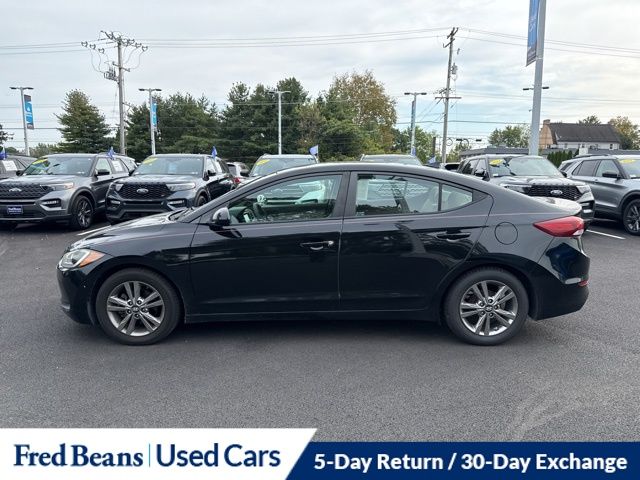 2017 Hyundai Elantra SE photo 2