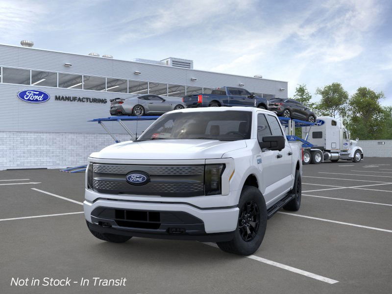 2025 Ford F-150 Lightning XLT photo 2