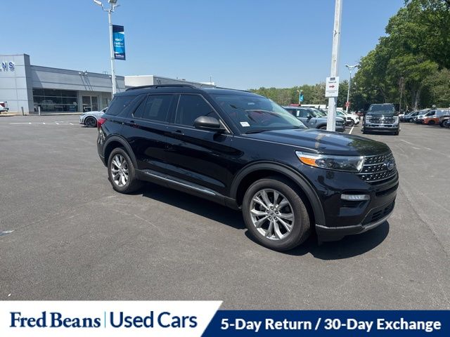 2021 Ford Explorer XLT 4WD's photo