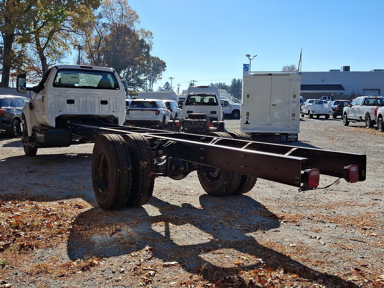 2025 Ford F-650 Base photo 2
