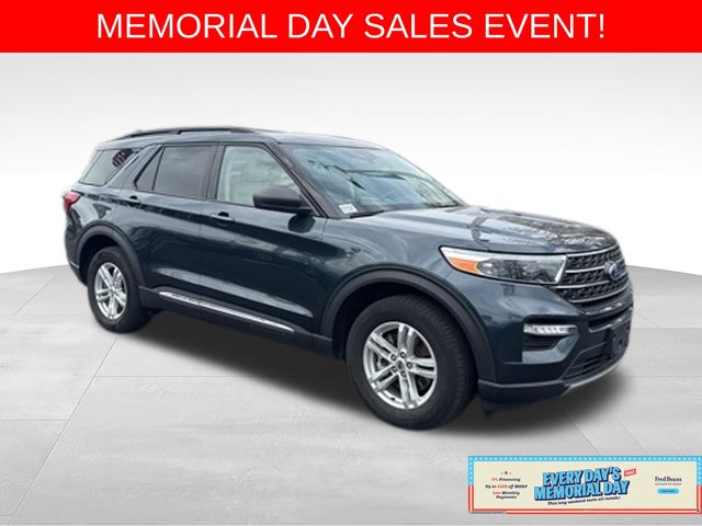 2022 Ford Explorer XLT 4WD's photo