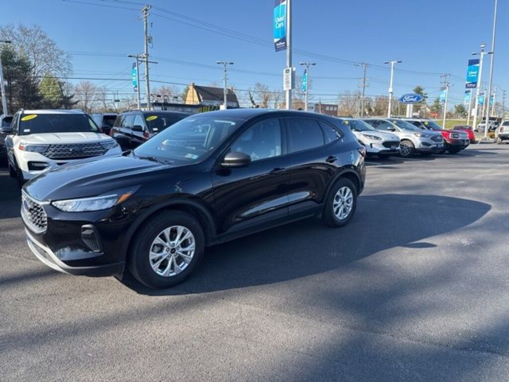 Used 2025 Ford Escape Active SUV