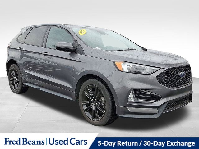 2022 Ford Edge ST-Line's photo