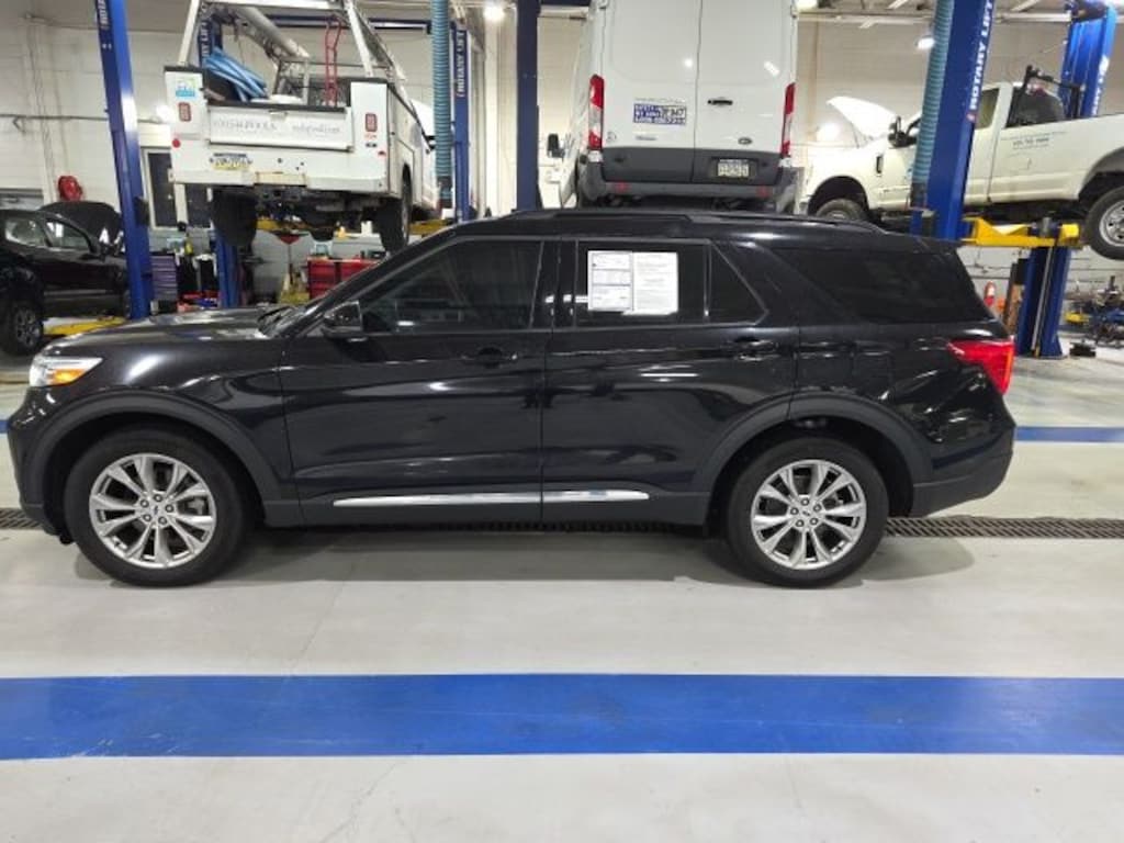 Certified 2024 Ford Explorer XLT SUV