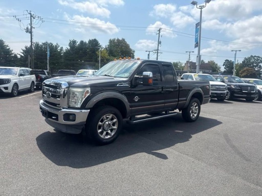 Used 2011 Ford F-250SD Lariat Truck Super Cab