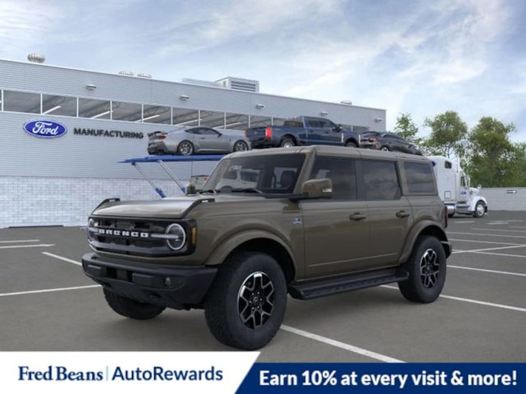 New 2025 Ford Bronco Outer Banks SUV