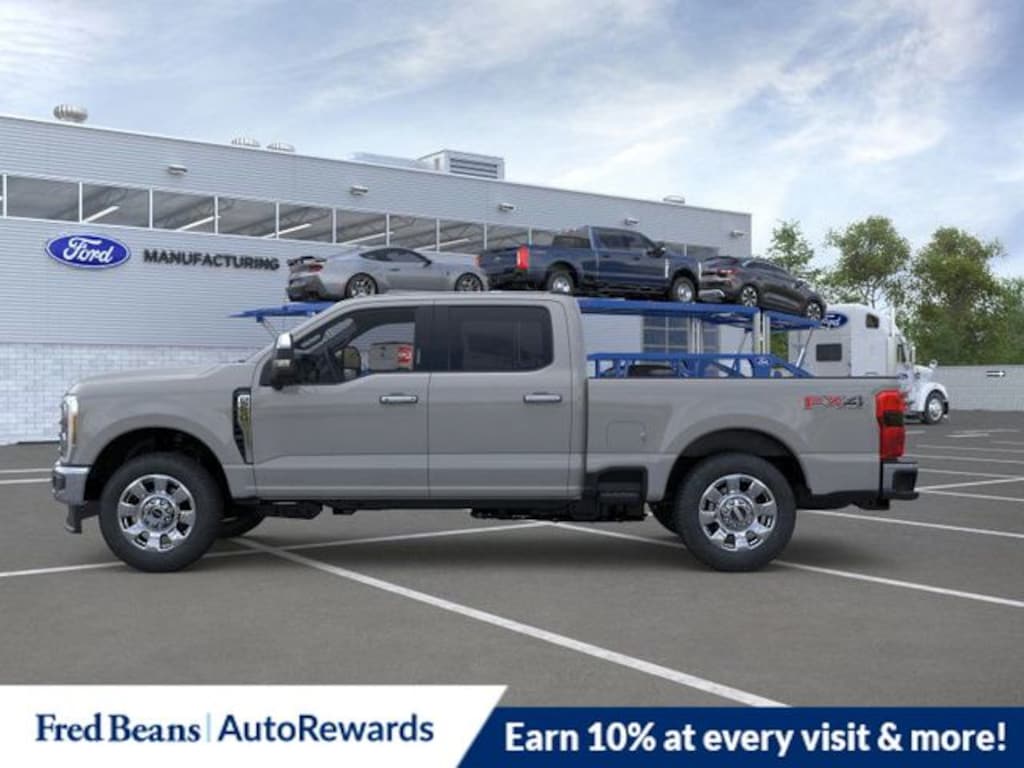 New 2026 Ford F-250SD Lariat Truck Crew Cab