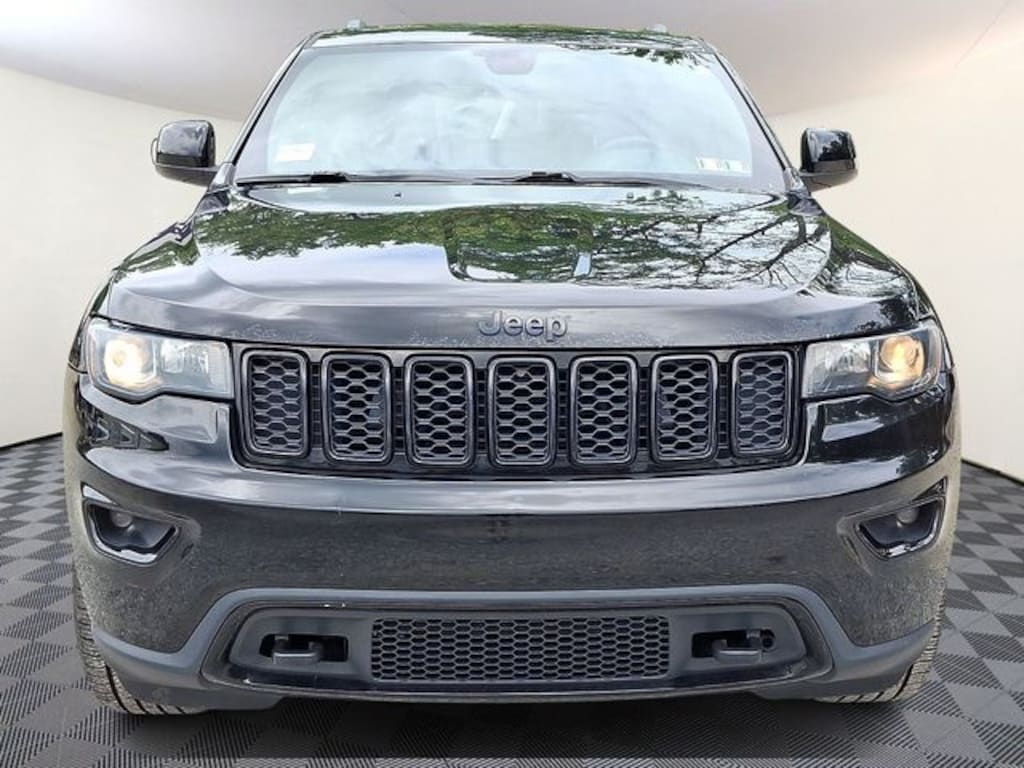 Certified 2018 Jeep Grand Cherokee Laredo SUV