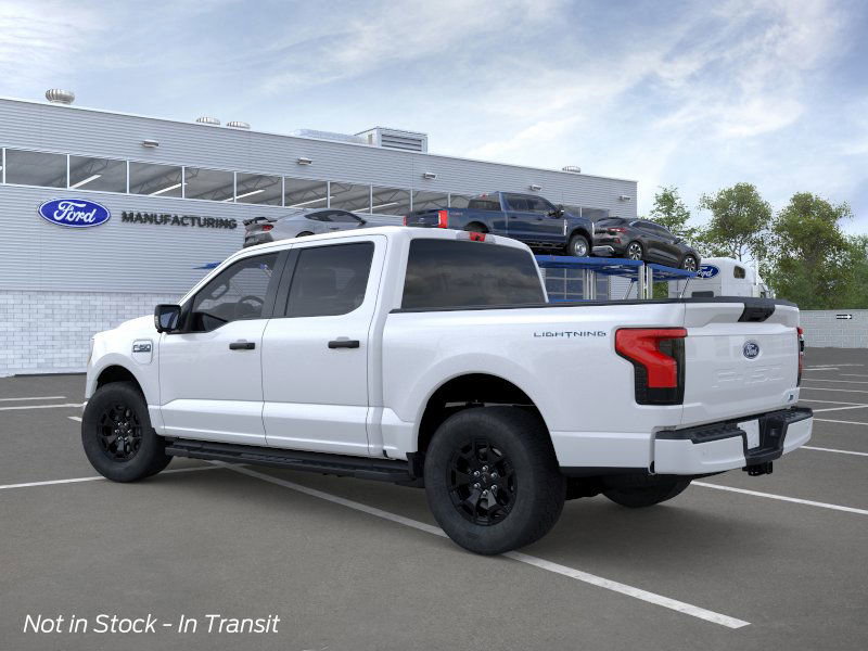 2025 Ford F-150 Lightning XLT photo 4