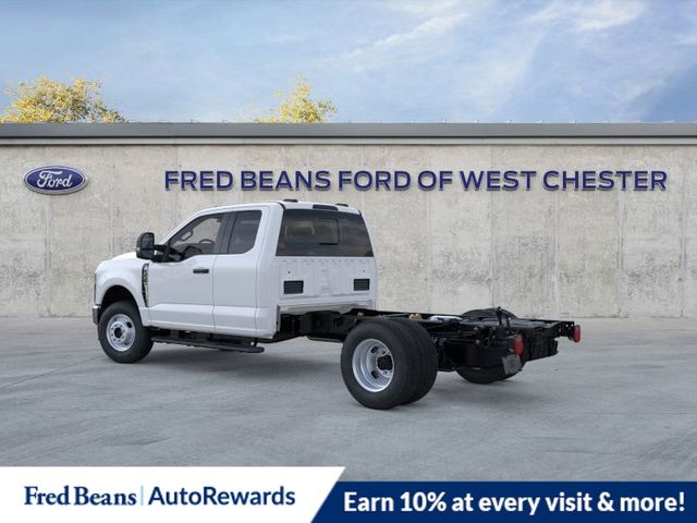 2025 Ford F-350 XL photo 4