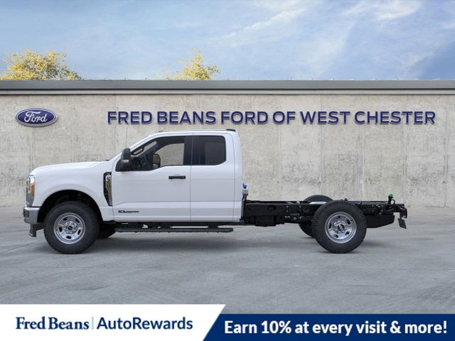 2025 Ford F-350 XL photo 3