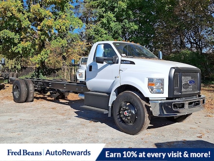 2025 Ford F-650SD Base Truck Regular Cab