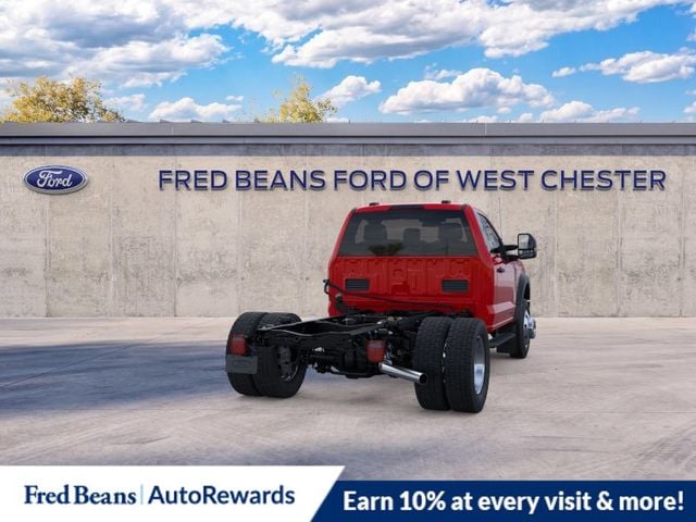 2025 Ford F-550 Super Duty Chassis Cab XLT - Photo 10
