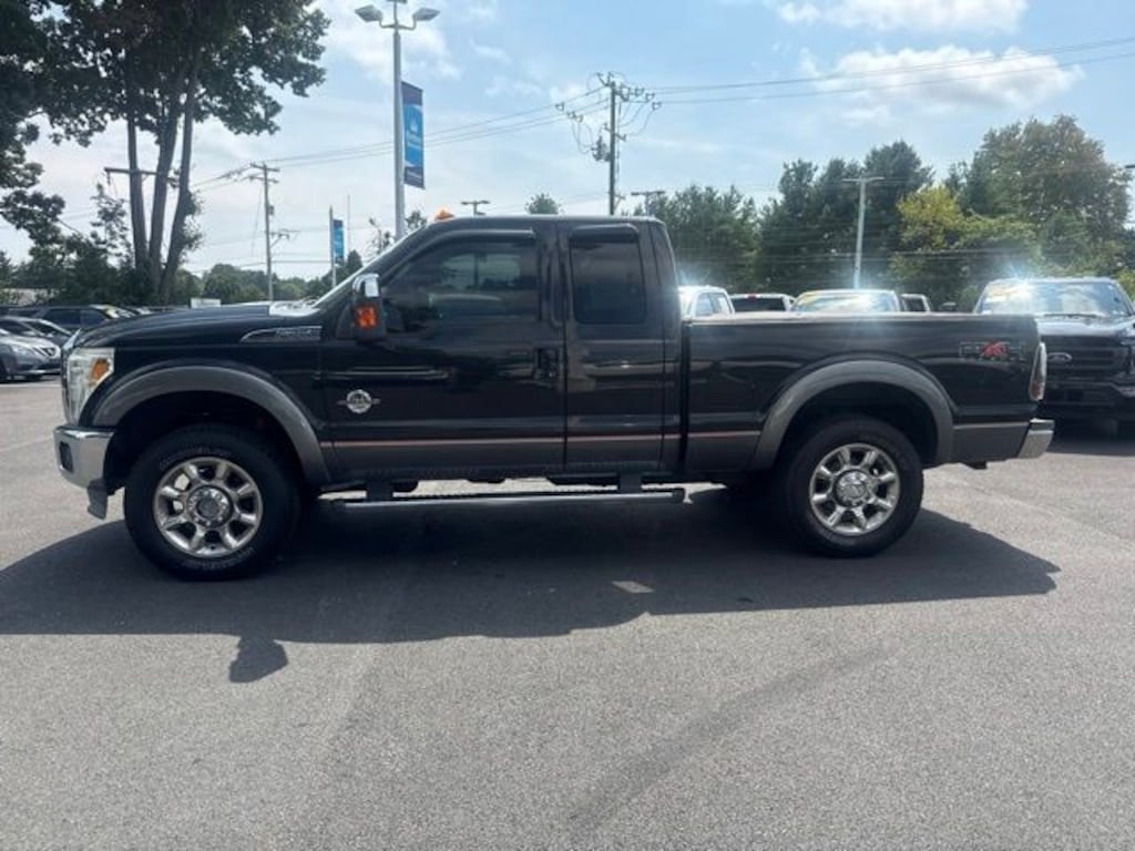 Used 2011 Ford F-250SD Lariat Truck Super Cab