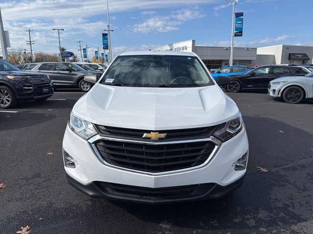 2021 Chevrolet Equinox LS photo 2