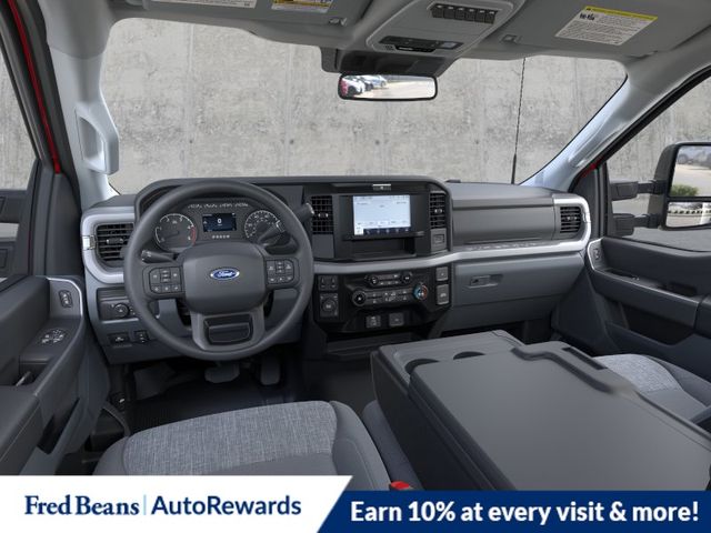 2025 Ford F-550 Super Duty Chassis Cab XLT - Photo 12