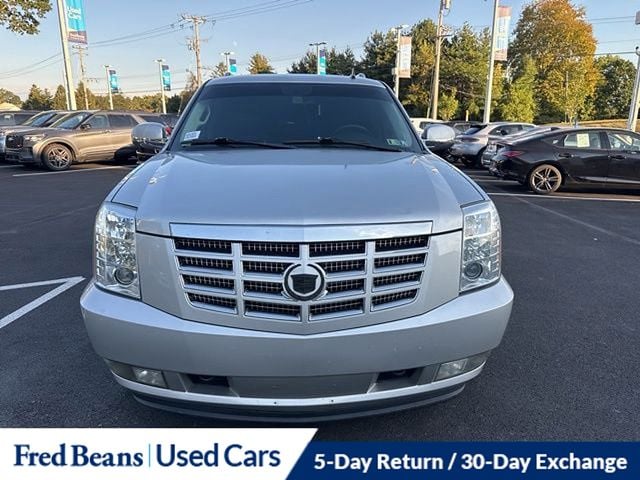 Used 2011 Cadillac Escalade ESV Luxury with VIN 1GYS4HEF7BR365552 for sale in West Chester, PA