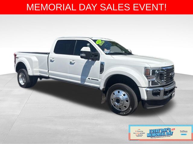 2022 Ford F-450 Lariat 4x4 Crew Cab 8' Box DRW's photo