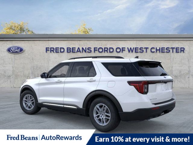 2025 Ford Explorer photo 2