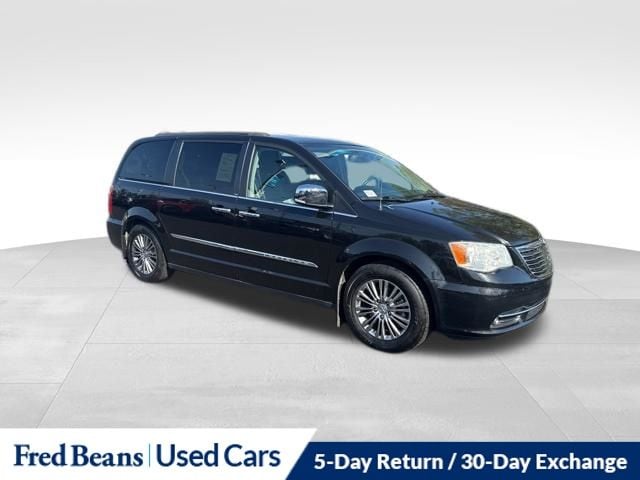 2014 Chrysler Town & Country Touring-L