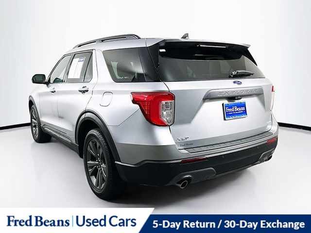 2021 Ford Explorer XLT photo 2