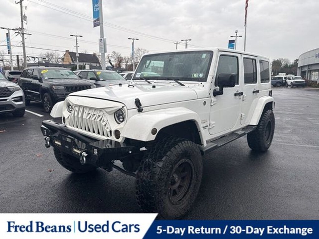 Used 2013 Jeep Wrangler Unlimited Sahara SUV