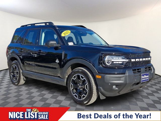 2025 Ford Bronco Sport Outer Banks's photo