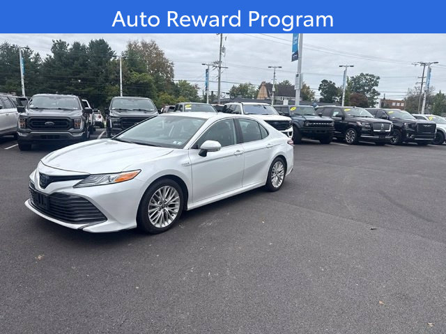 Used 2019 Toyota Camry Hybrid XLE Sedan