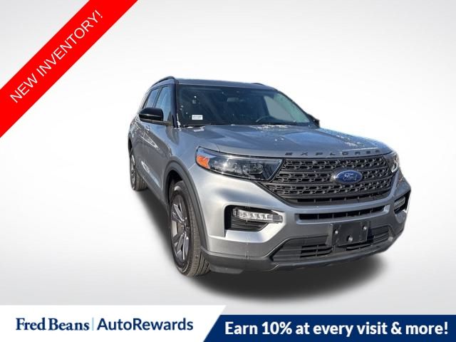 2022 Ford Explorer XLT's photo