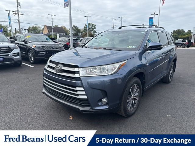 2017 Toyota Highlander XLE photo 3