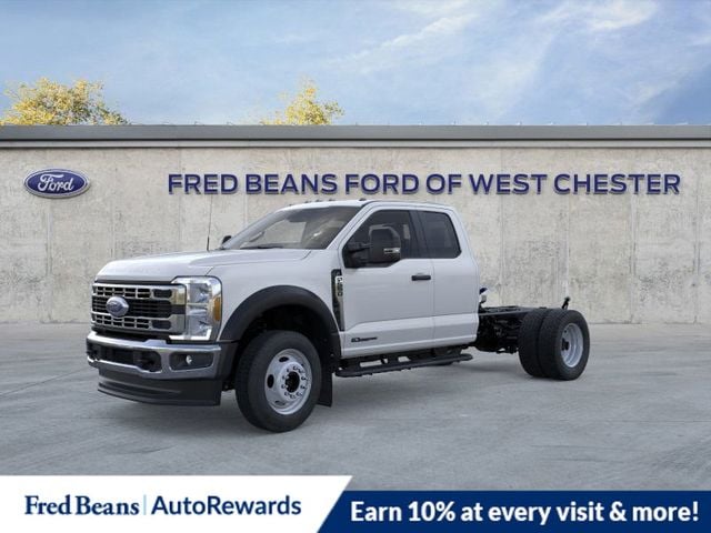 2026 Ford F-550 Super Duty Chassis Cab XL's photo