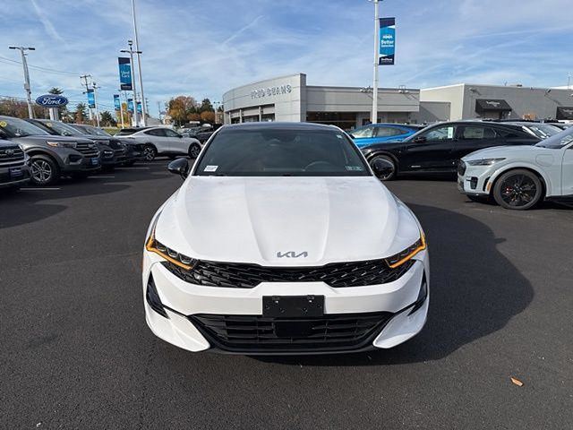 2024 Kia K5 GT-Line photo 2