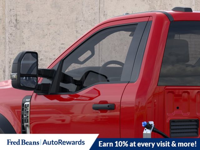 2025 Ford F-550 Super Duty Chassis Cab XLT - Photo 26