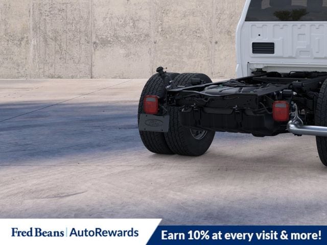 2025 Ford F-600 Super Duty Chassis Cab XL - Photo 27