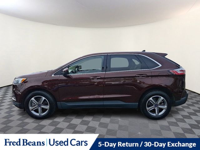 2022 Ford Edge SEL photo 4